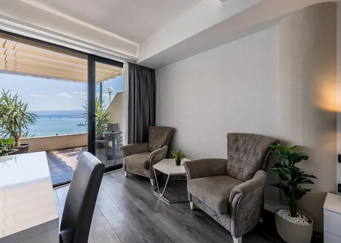 Casa de hóspedes Sea View Luxury Seven Of Nine