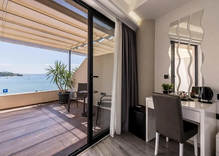 Casa de hóspedes Sea View Luxury Seven Of Nine 4*