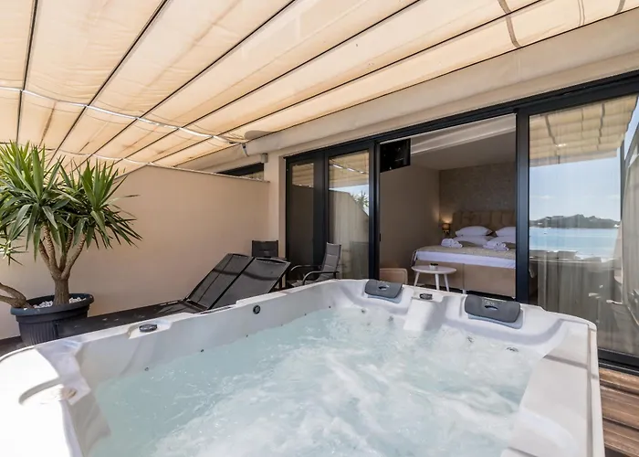 Sea View Luxury Seven Of Nine