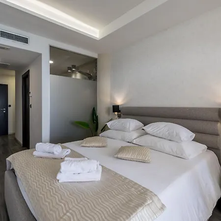 Sea View Luxury Seven Of Nine Гостевой дом