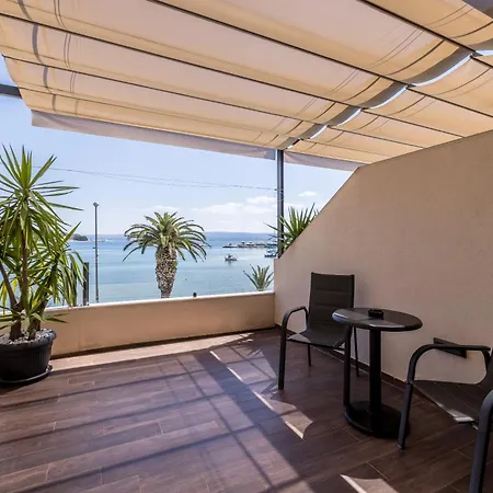 Sea View Luxury Seven Of Nine 4*