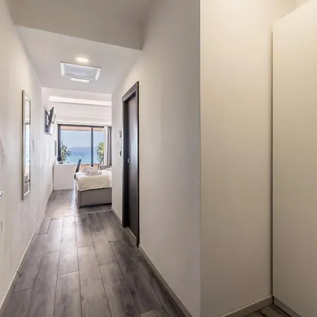 Penzion Sea View Luxury Seven Of Nine Split