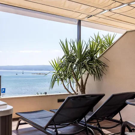 Sea View Luxury Seven Of Nine 4* سبليت