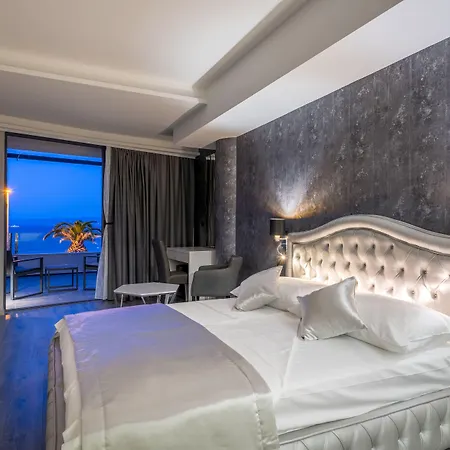 Sea View Luxury Seven Of Nine