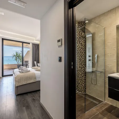Sea View Luxury Seven Of Nine 4*