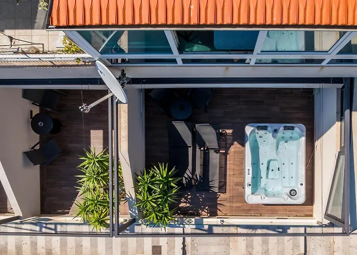 Guest house Sea View Luxury Seven Of Nine Split