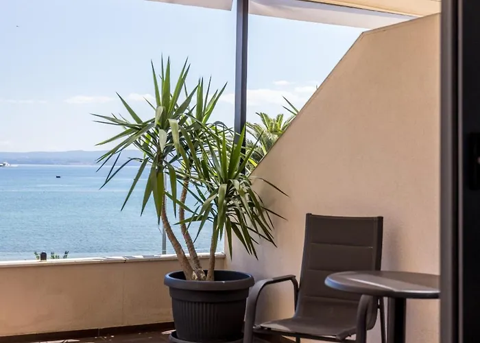 Sea View Luxury Seven Of Nine Split