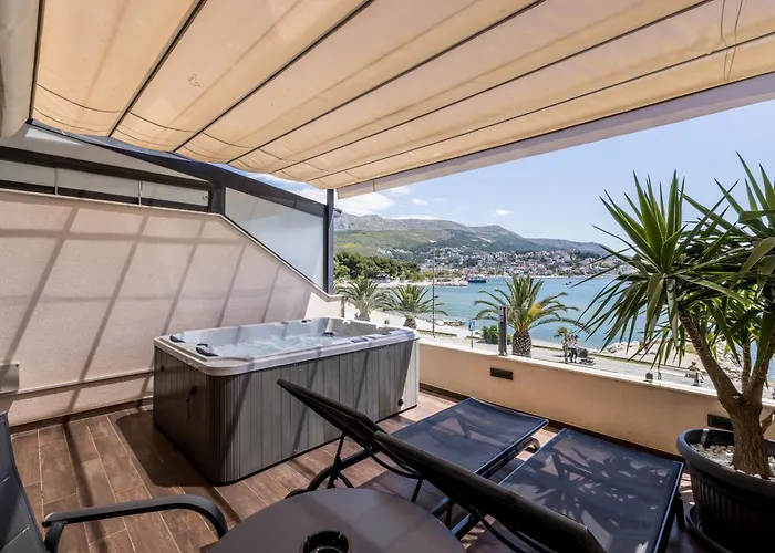 Sea View Luxury Seven Of Nine 4*