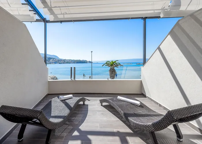 Sea View Luxury Seven Of Nine Guest house 4*