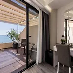 Affittacamere Sea View Luxury Seven Of Nine 4*
