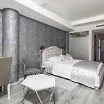 Sea View Luxury Seven Of Nine 4*
