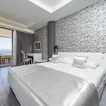 Sea View Luxury Seven Of Nine 4*