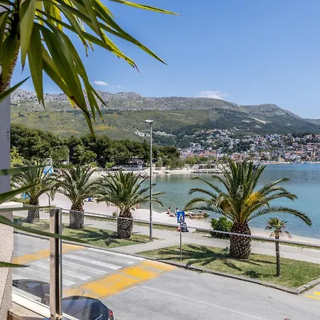 Guest house Sea View Luxury Seven Of Nine Split
