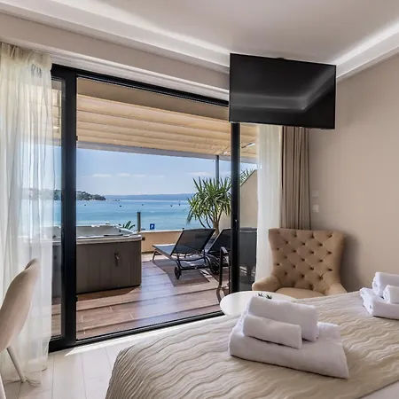 Sea View Luxury Seven Of Nine Guest house