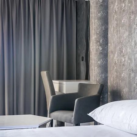 Πανσιόν Sea View Luxury Seven Of Nine 4*